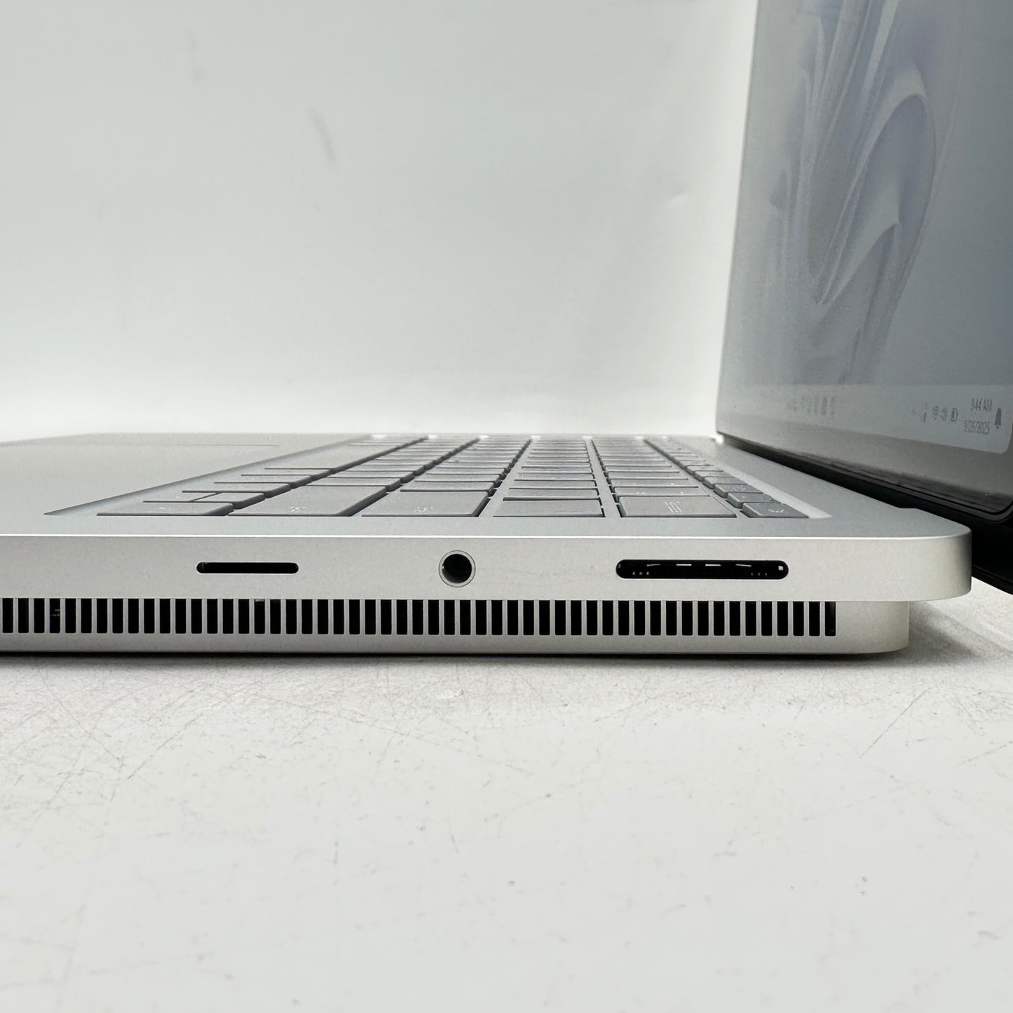 Microsoft Surface Laptop Studio 2 2029 14.4" i7-13800H 32GB RAM 1TB SSD RTX 4050