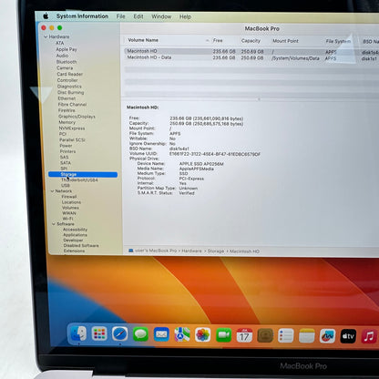 2019 Apple MacBook Pro 13.3" i5 2.4GHz 8GB RAM 256GB SSD Space Gray A1989