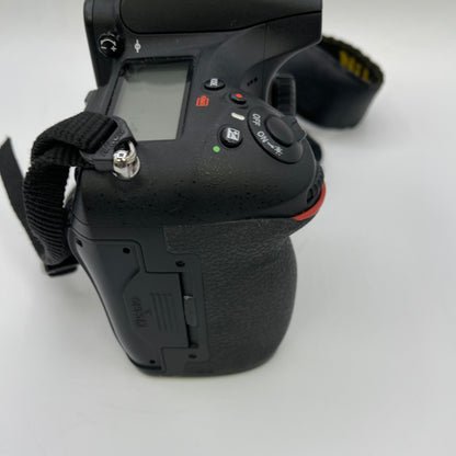 Nikon D810 36.3 Digital SLR DSLR Camera