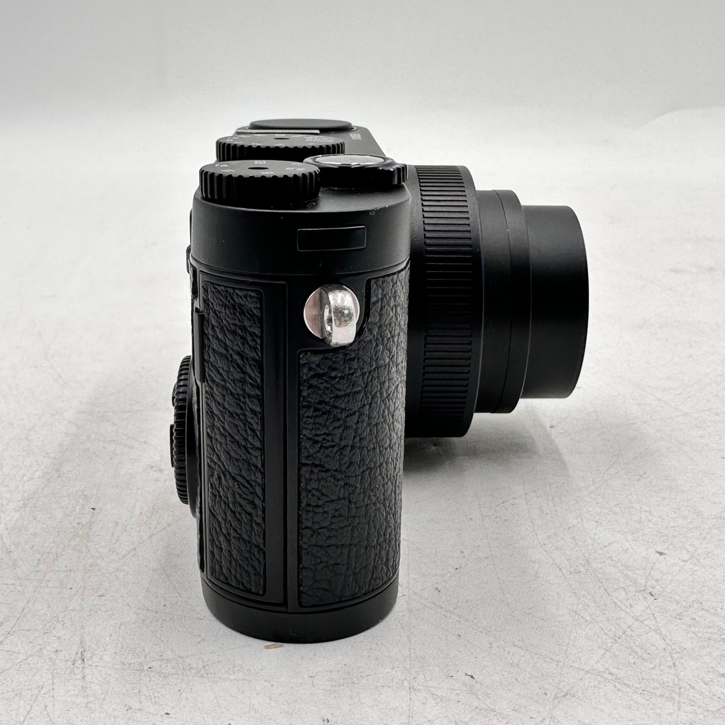 Leica X1 18420 12.2MP Compact Digital Camera READ