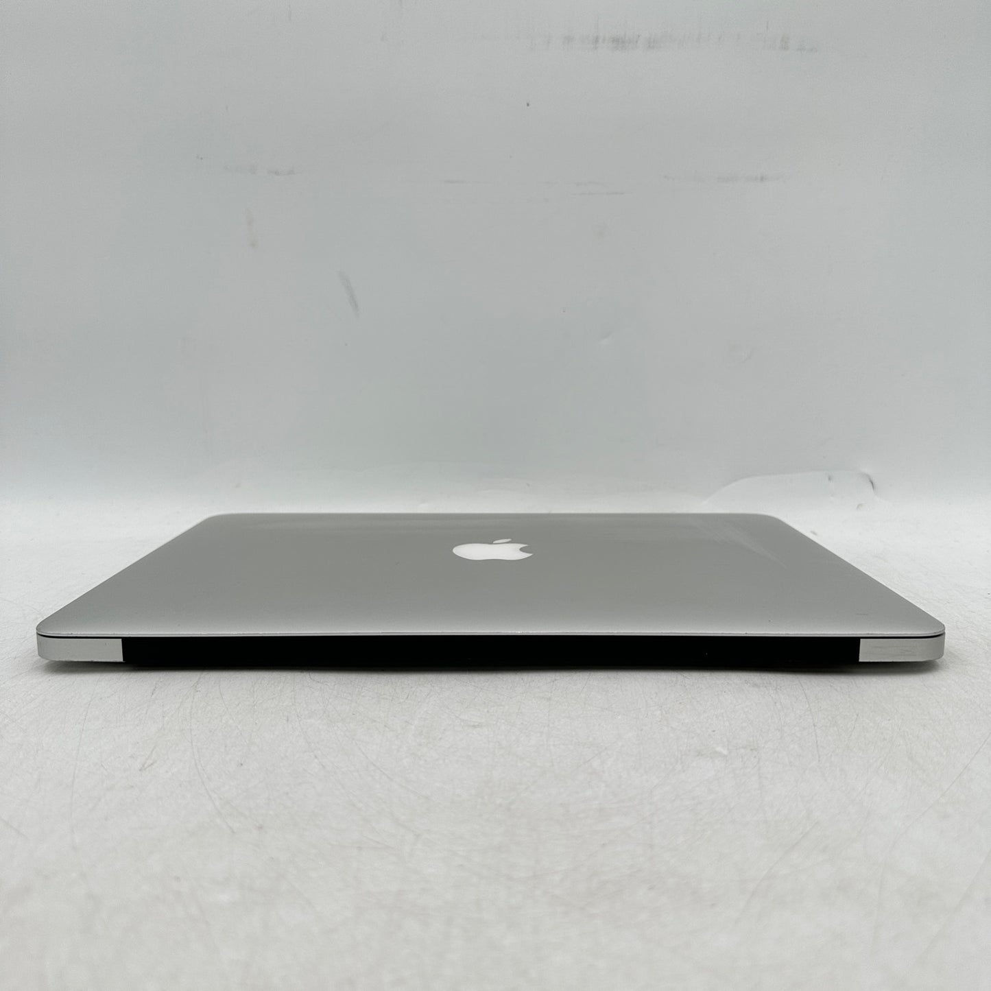 2014 Apple MacBook Air 13.3" i5-4260U 1.4GHz 4GB RAM 128GB SSD Silver A1466