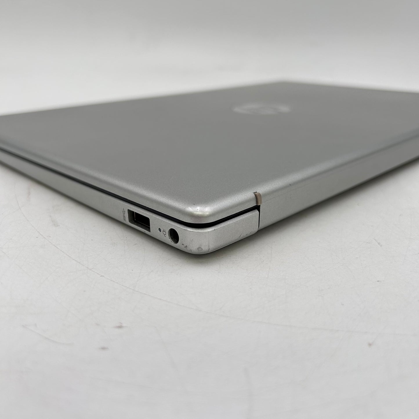 HP Laptop 15-FD0005DX 15.6" i5-1235U 1.3GHz 8GB RAM 512GB SSD