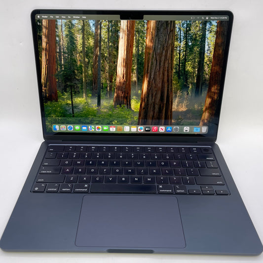 2024 Apple MacBook Air 13.6" M3 8C GPU 16GB RAM 256GB SSD A3113