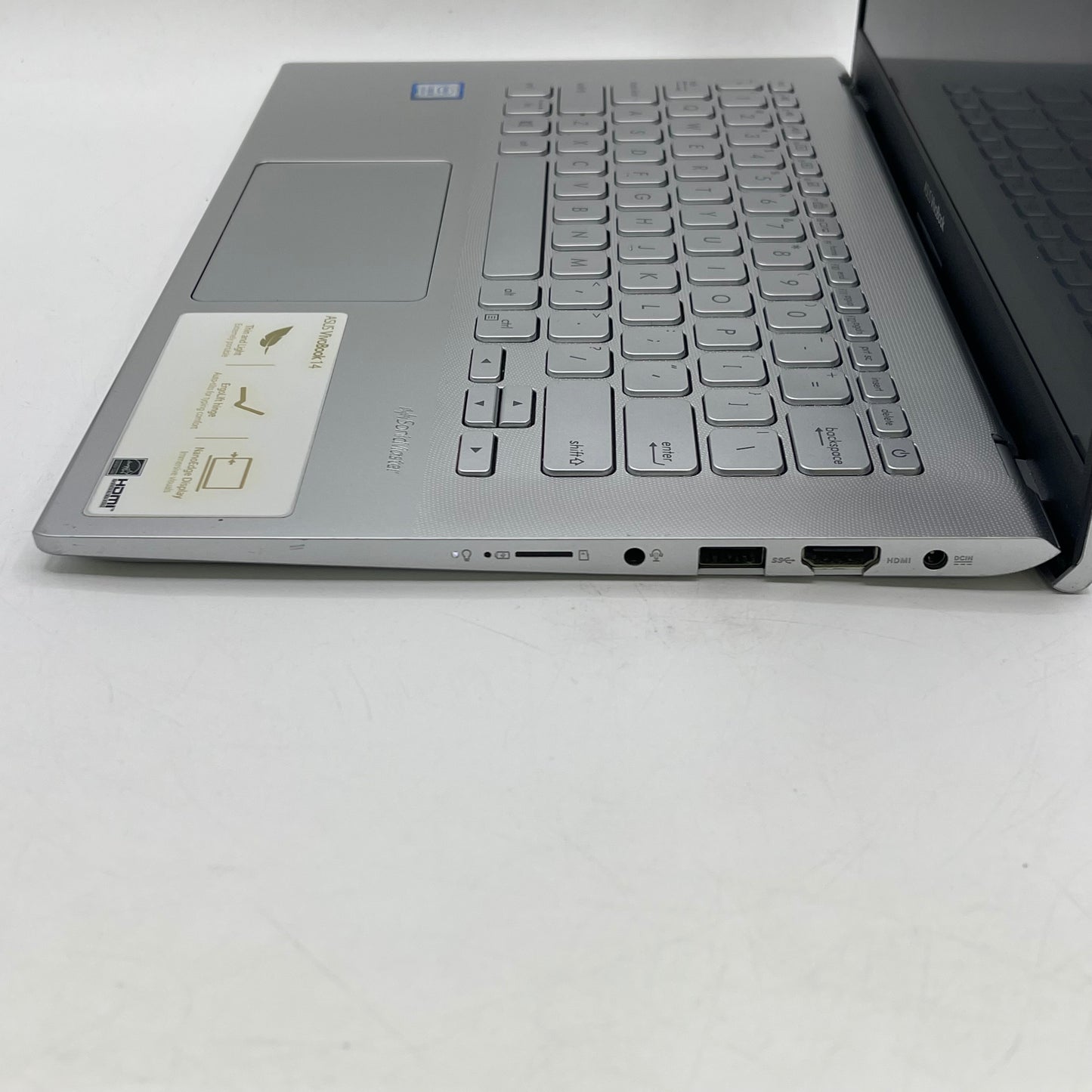 Asus Vivobook 14 X420U 14" i5-8250U 1.6GHz 8GB RAM 128GB SSD