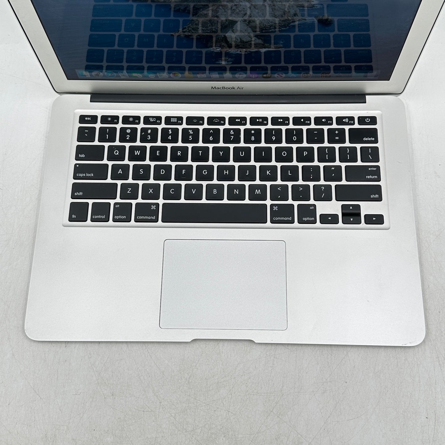 2014 Apple MacBook Air 13.3" i5-4260U 1.4GHz 4GB RAM 128GB SSD Silver A1466