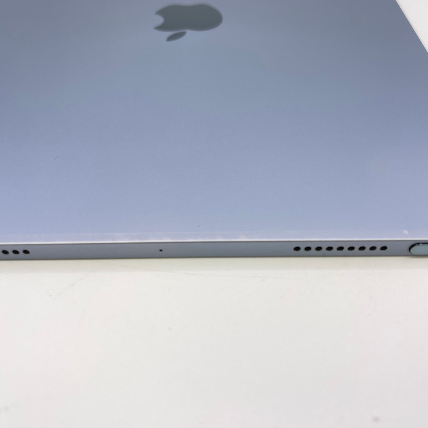 WiFi Only Apple iPad Air 4th Gen 64GB Sky Blue MYFQ2LL/A