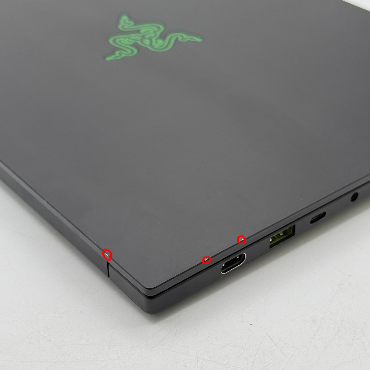 Razer Blade 14 RZ09-0530 14" Ryzen AI 9 365 64GB RAM 2TB SSD GeForce RTX 5070