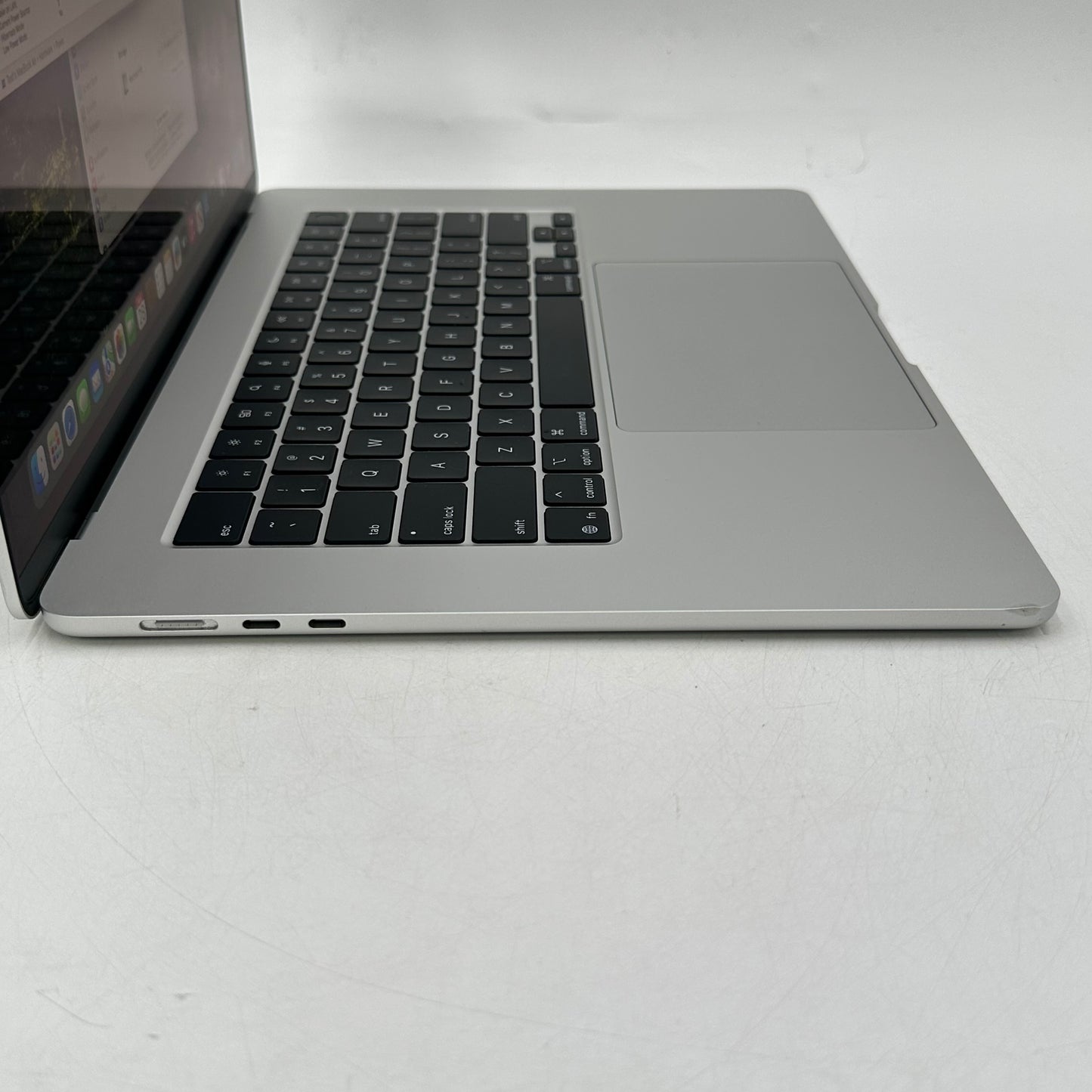 2025 Apple MacBook Air 15" M4 10C GPU 4.5GHz 16GB RAM 256GB SSD A3241