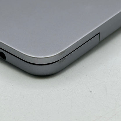 2022 Apple MacBook Air 13.6" M2 8C GPU 3.5GHz 8GB RAM 256GB SSD A2681
