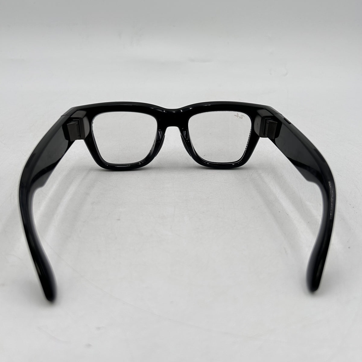 Ray-Ban Meta Display & Neural Band Transitions AI Smart Glasses