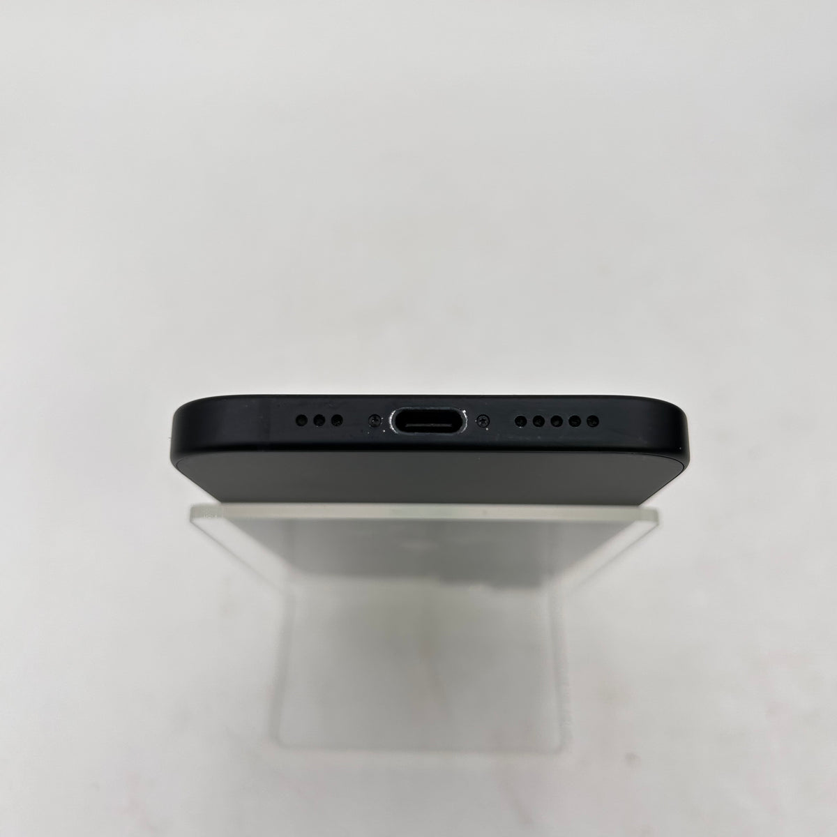 Broken Wi-Fi Only Apple iPhone 15 128GB 18.3.2 MTLV3LL/A Read