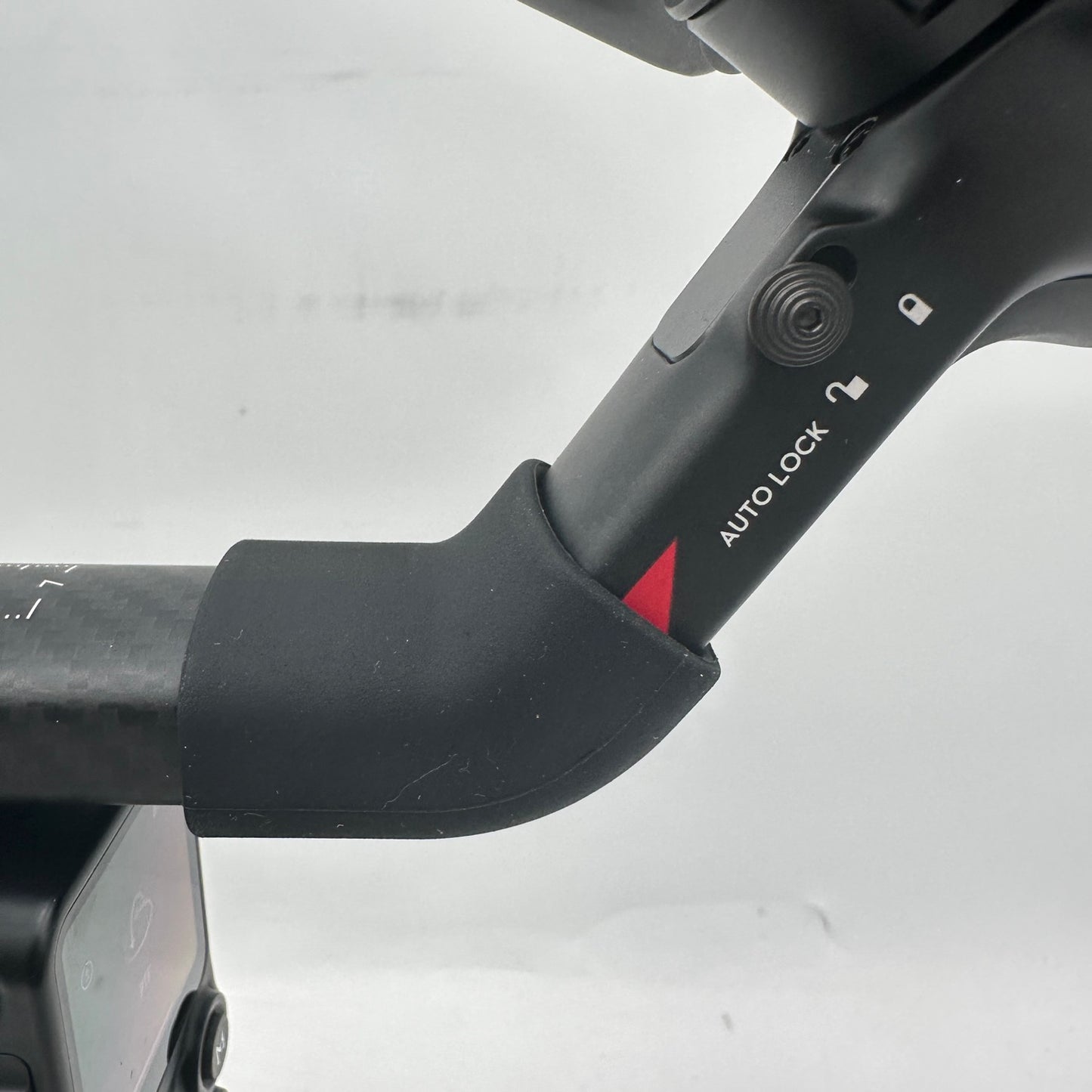 DJI RS 4 PRO Combo  3-Axis Gimbal Stabilizer P04P