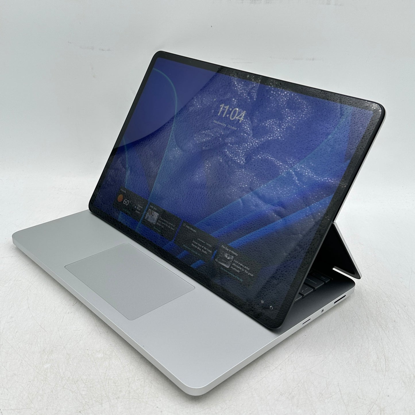 Microsoft Surface Laptop Studio 2 2029 14.4" i7-13800H 32GB RAM 1TB SSD RTX 4050