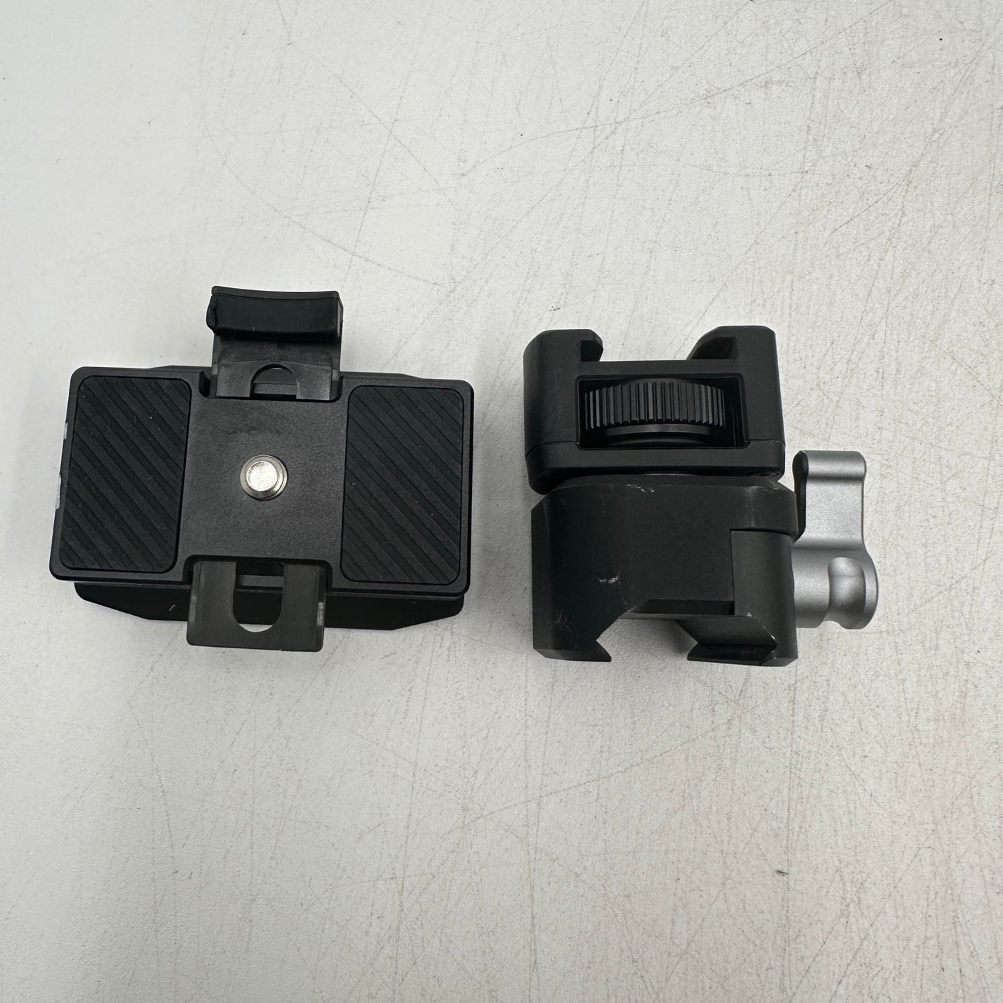 DJI RS 4 PRO Combo  3-Axis Gimbal Stabilizer P04P