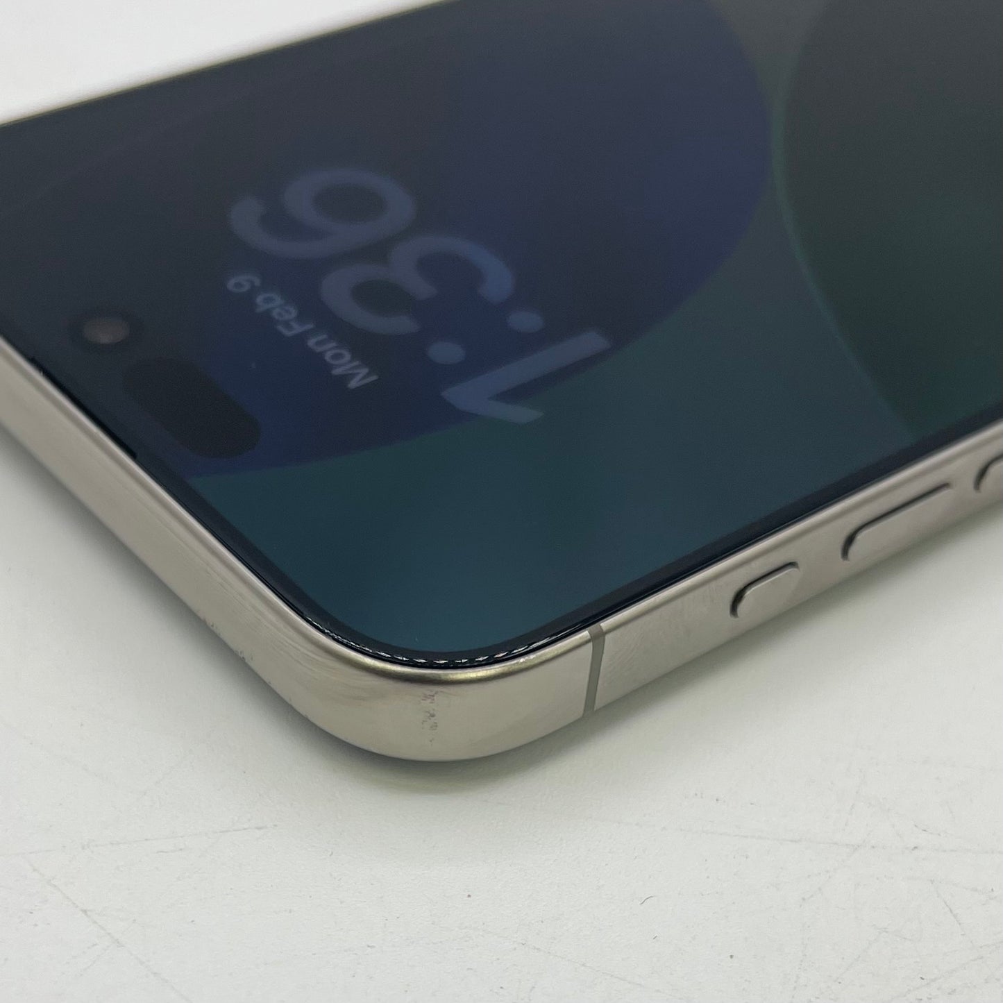 Factory Unlocked Apple iPhone 15 Pro Max 256GB Natural Titanium MU683LL/A