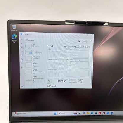 Lenovo IdeaPad Slim 3 15Q8X10 15.3 Snapdragon X  2.9GHz 16GB RAM 256GB SSD