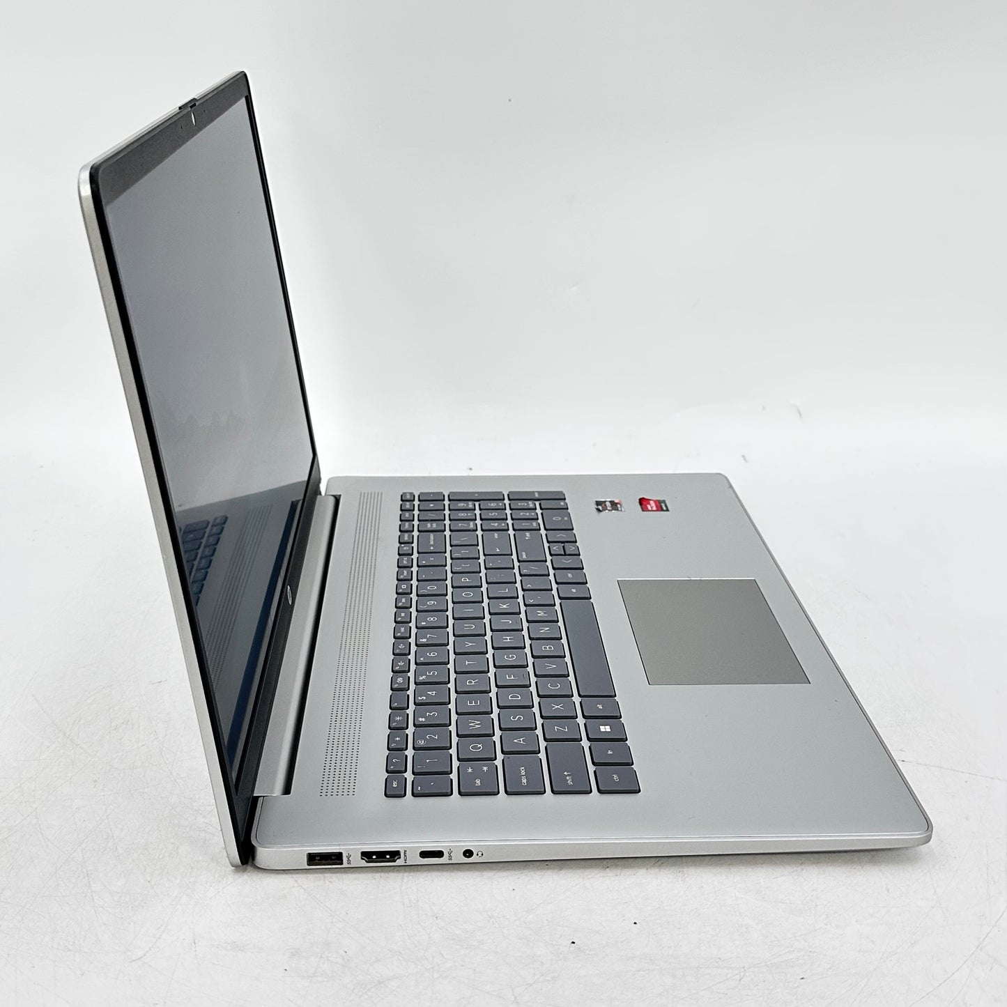 HP Laptop 17-cp3005dx 17" Ryzen 5 7430u 2.3GHz 8GB RAM 512GB SSD *READ