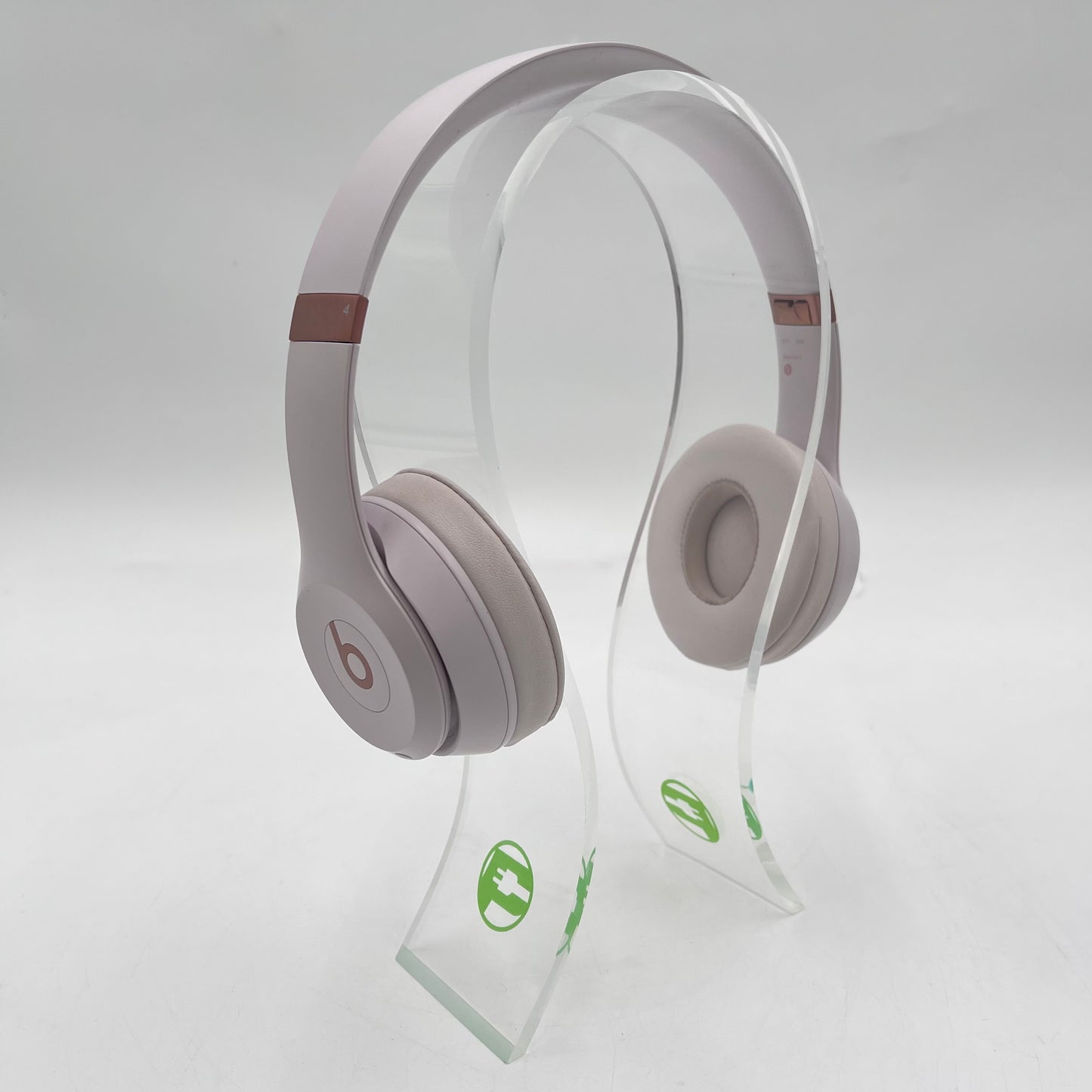 Beats Solo4 Wireless On-Ear Bluetooth Headphones Cloud Pink A3140