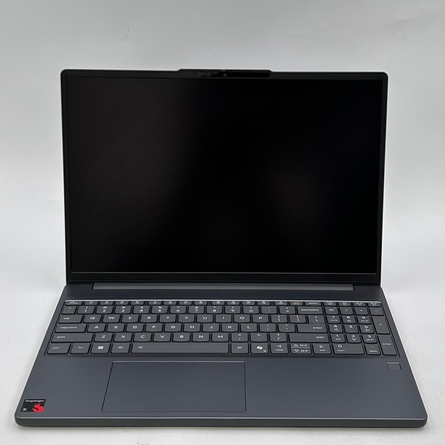 Lenovo IdeaPad Slim 3 15Q8X10 15.3 Snapdragon X  2.9GHz 16GB RAM 256GB SSD