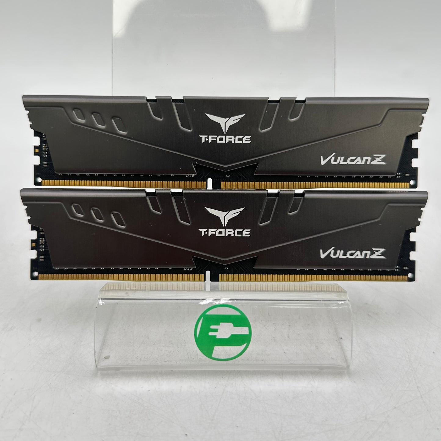 TeamGroup T-Force Vulcan 16GB (2x8GB) RAM DDR4 3200MHz TLZGD48G3200HC16FBK