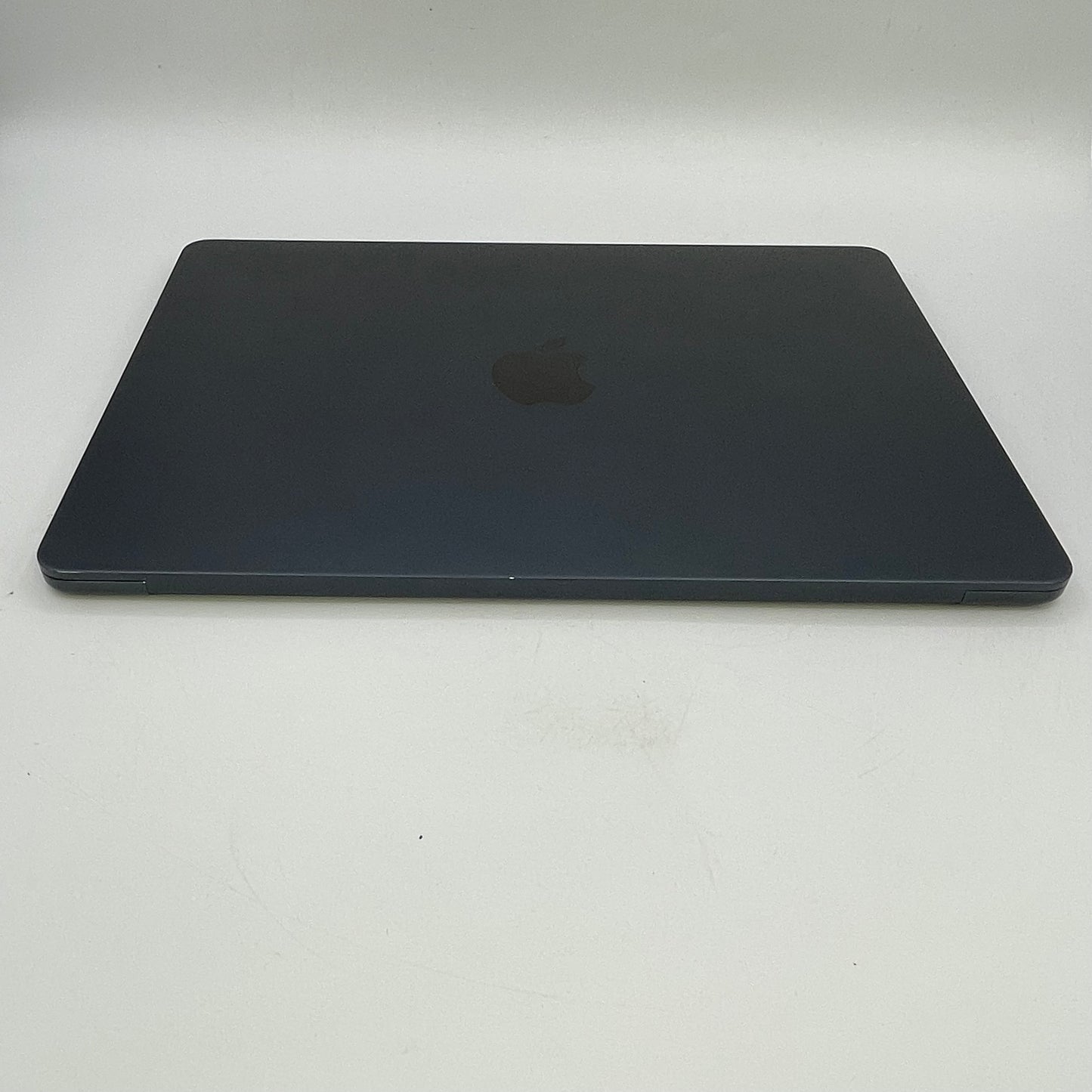 2024 Apple MacBook Air 13.6" M3 8C GPU 16GB RAM 256GB SSD A3113