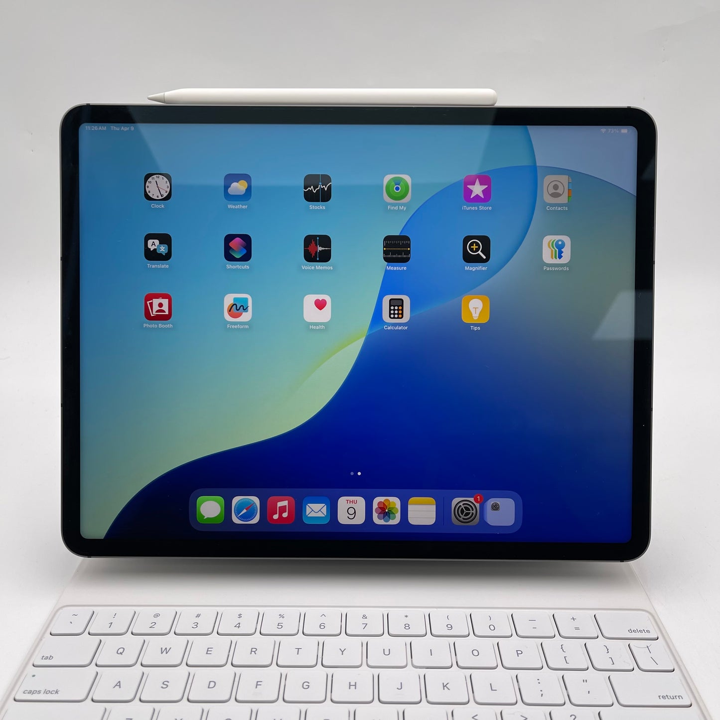 Unlocked Apple iPad Pro 12.9" 5th Gen 2TB Silver NHP43LL/A w/ Pencil & Keyboard