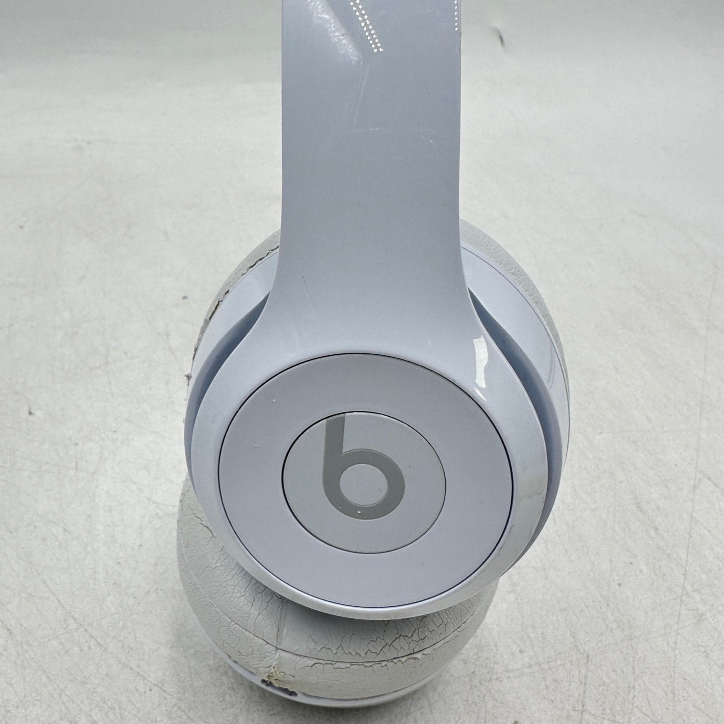 Beats Solo3 Wireless Over-Ear Bluetooth Headphones White A1796