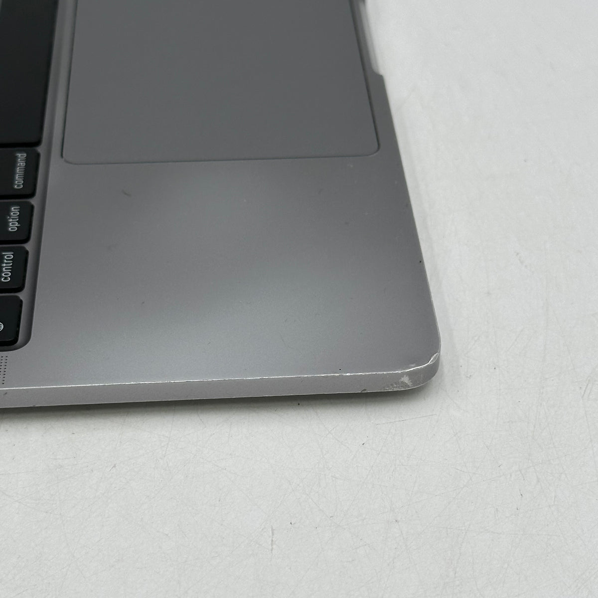 2020 Apple MacBook Pro 13.3" M1 8C GPU 3.2GHz 8GB RAM 256GB SSD A2338
