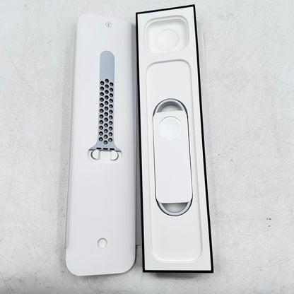 Factory Unlocked Apple Watch Nike Series 7 45MM Starlight Aluminum + Extras READ