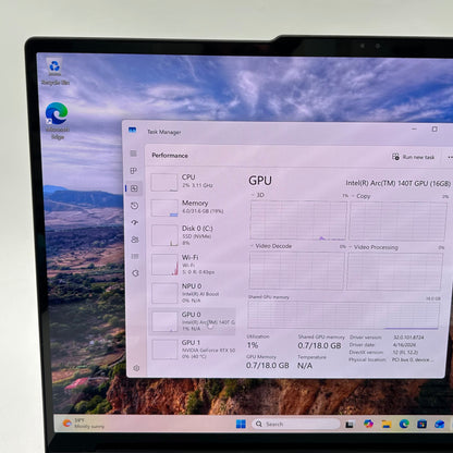 Lenovo Yoga Pro 9 16iah10 16" Core Ultra 9 32GB RAM 1TB SSD GeForce RTX 5050