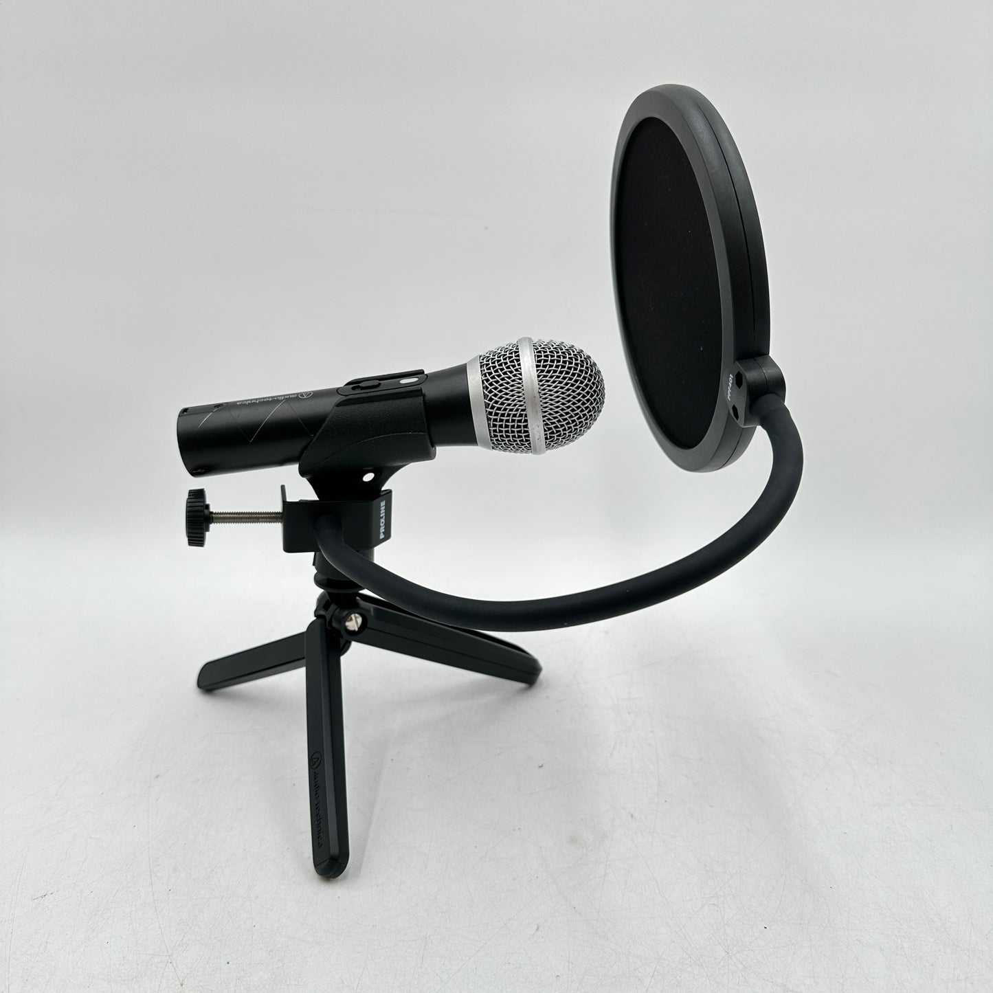 Audio-Technica ATR2100x-USB Streaming/Podcasting Microphone w/ Proline Pop Filter