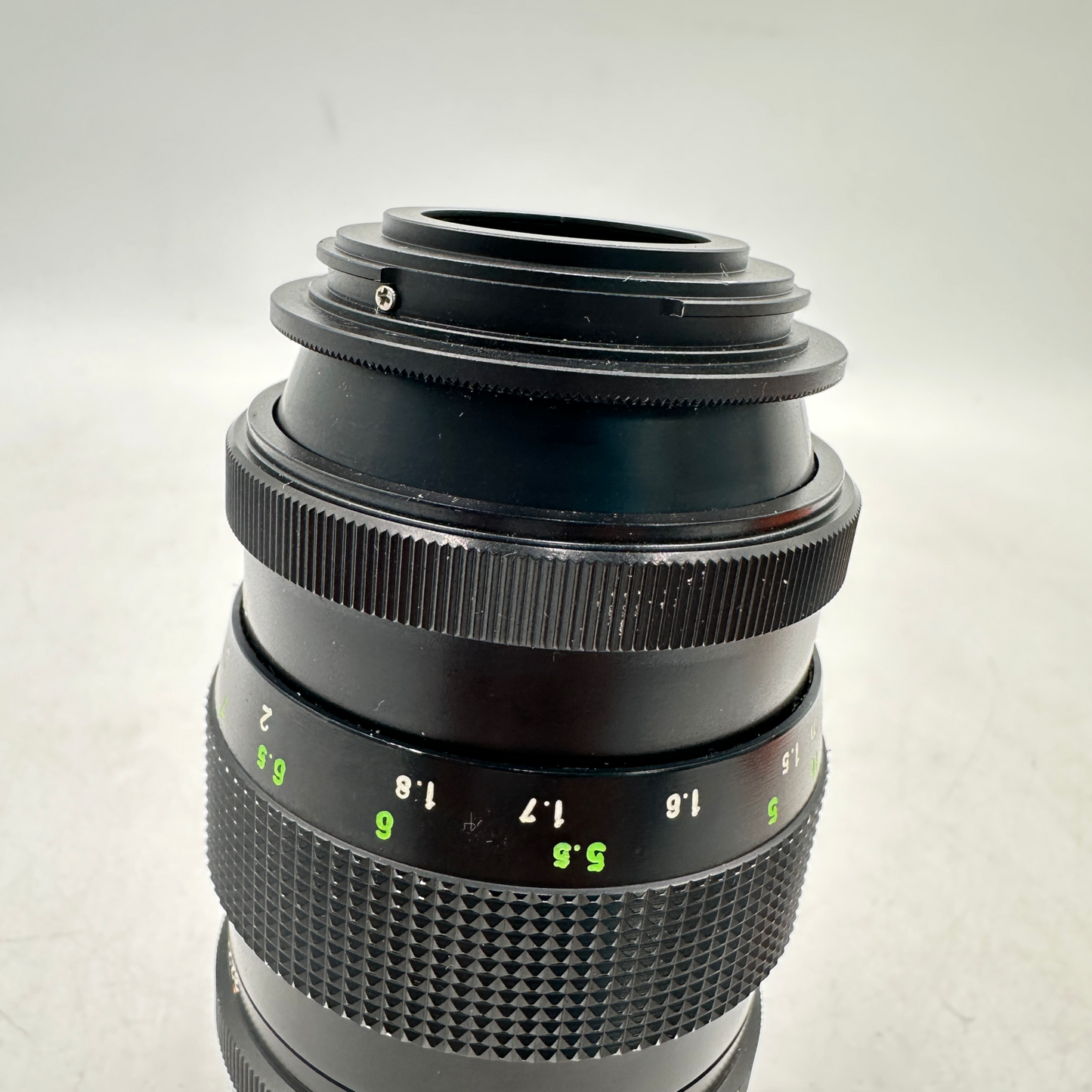 Pentacon Vintage Prime Lens 15-blade 135mm f/2.8 M42 Screw Mount