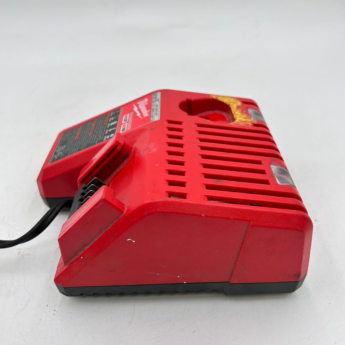 Milwaukee 48-59-1812 M12 & M18 Multi-Voltage Charger