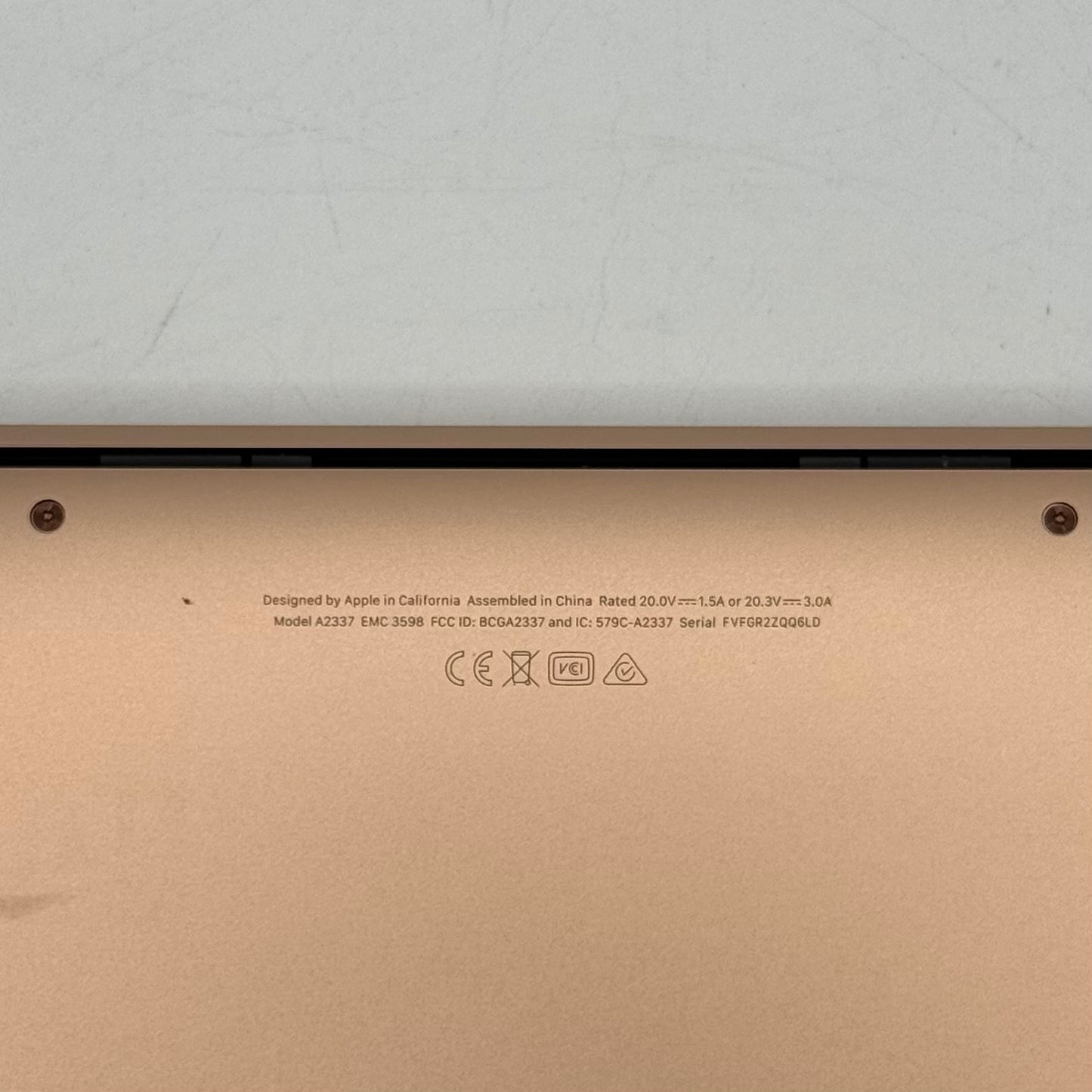 2020 Apple MacBook Air 13.3" M1 8C GPU 3.2GHz 8GB RAM 512GB SSD A2337
