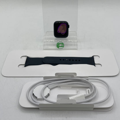 Unlocked Apple Watch SE 3rd Gen 40MM Midnight Aluminum Black MEP94LW/A
