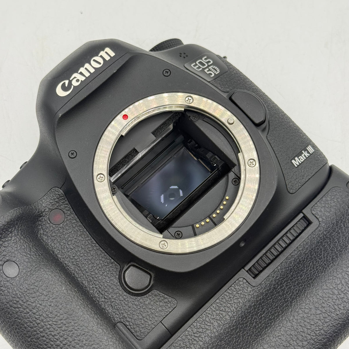 Canon EOS 5D Mark III 22.3MP Digital SLR DSLR Camera