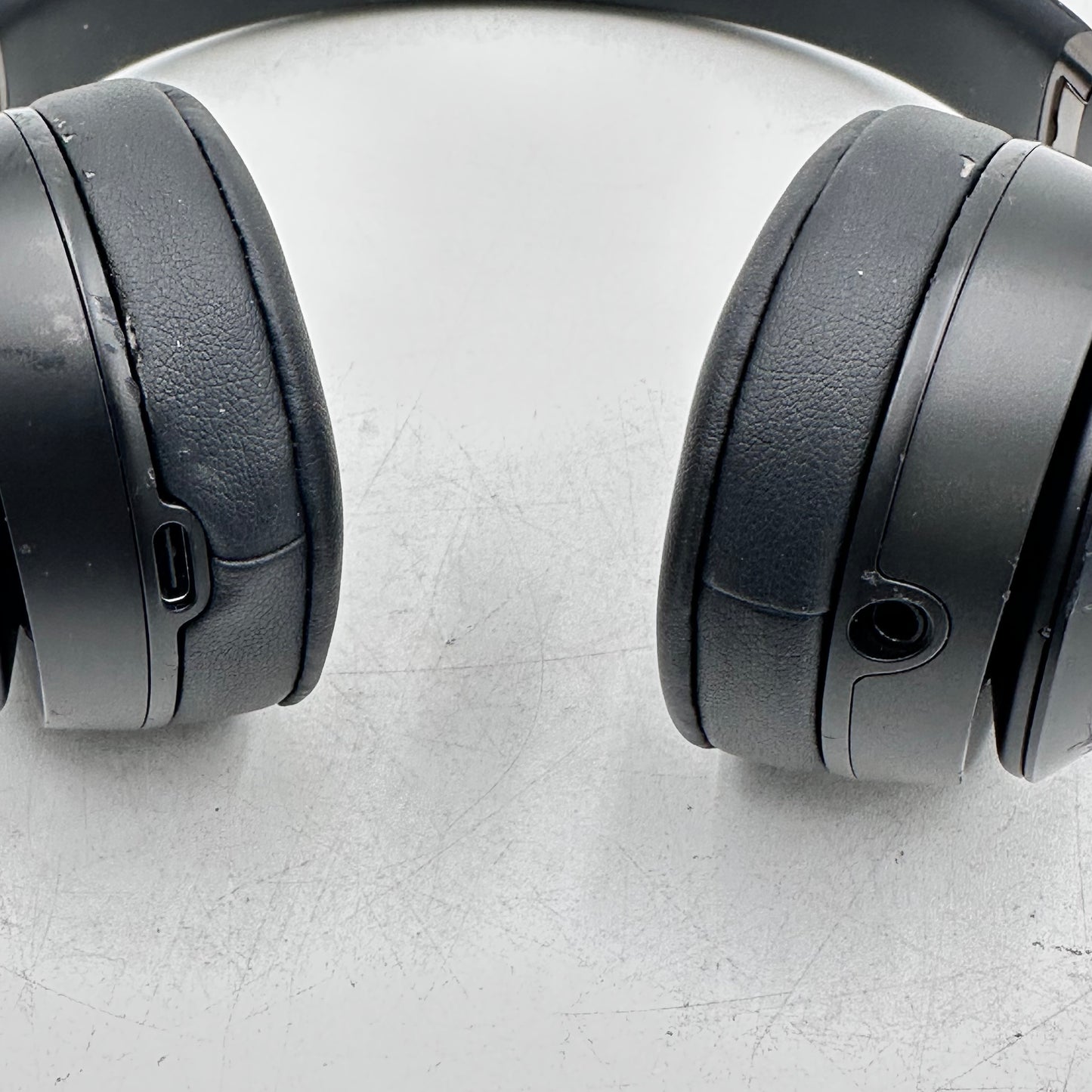 Beats Solo4  Wireless Over-Ear Bluetooth Headphones Black A3140