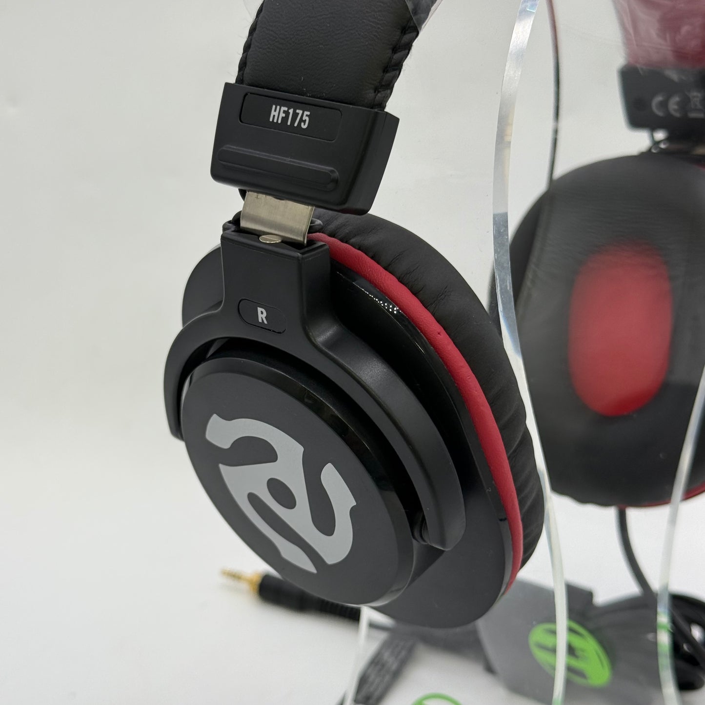 Numark Over-Ear Wired Professional DJ/Studio Monitor Headphone Black/Red HF175