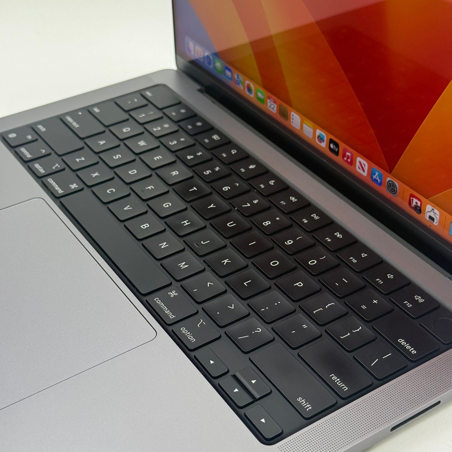 2023 Apple MacBook Pro 14" M2 Pro 19C GPU 3.5GHz 32GB RAM 1TB SSD A2779