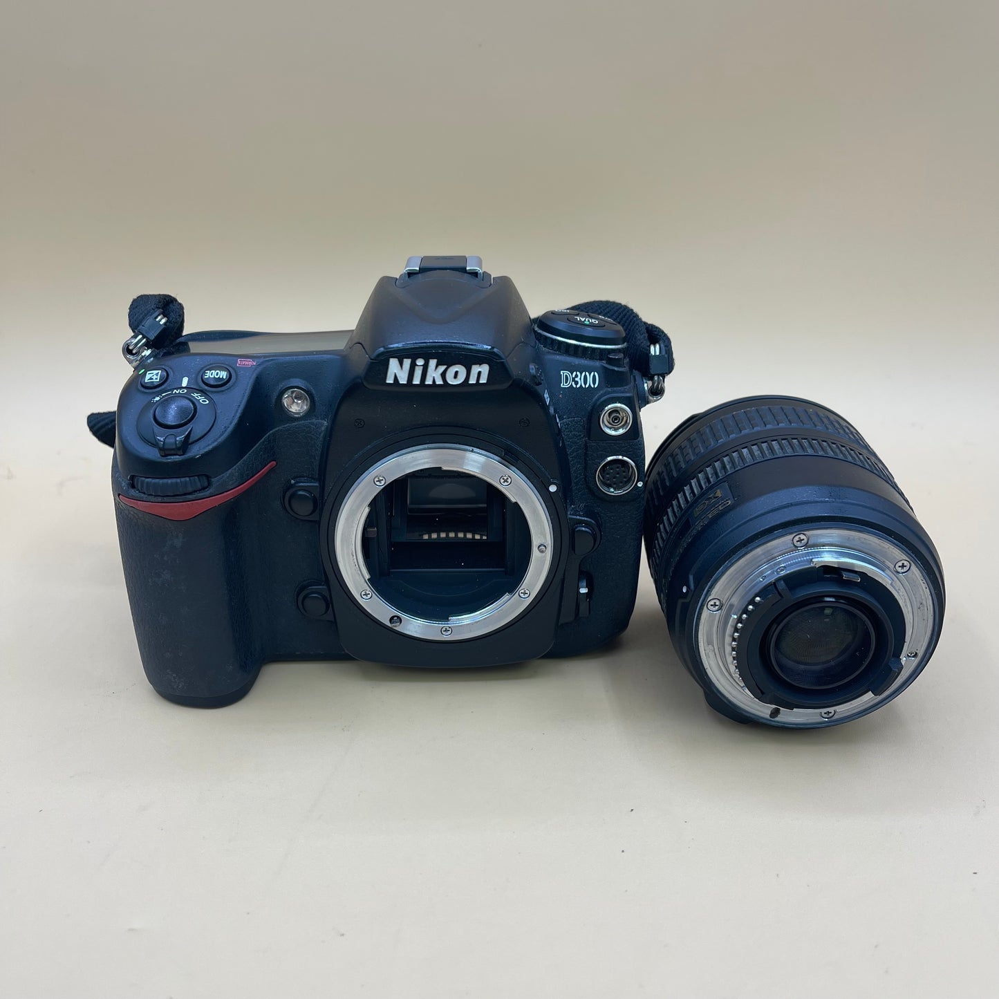 Nikon D300 12.3MP Digital SLR DSLR Camera