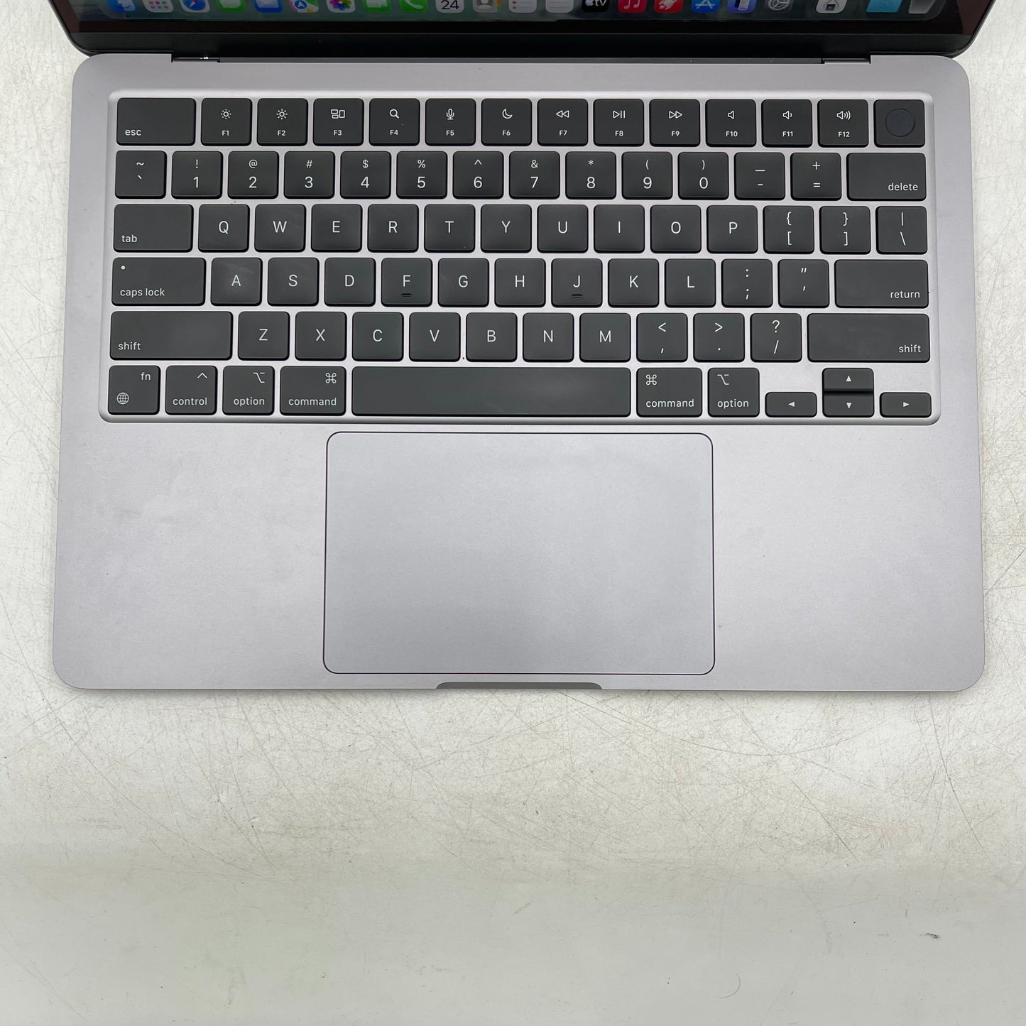 2024 Apple MacBook Air 13.6" M3 8C GPU 4.0GHz 16GB RAM 256GB A3113 W Apple Care+