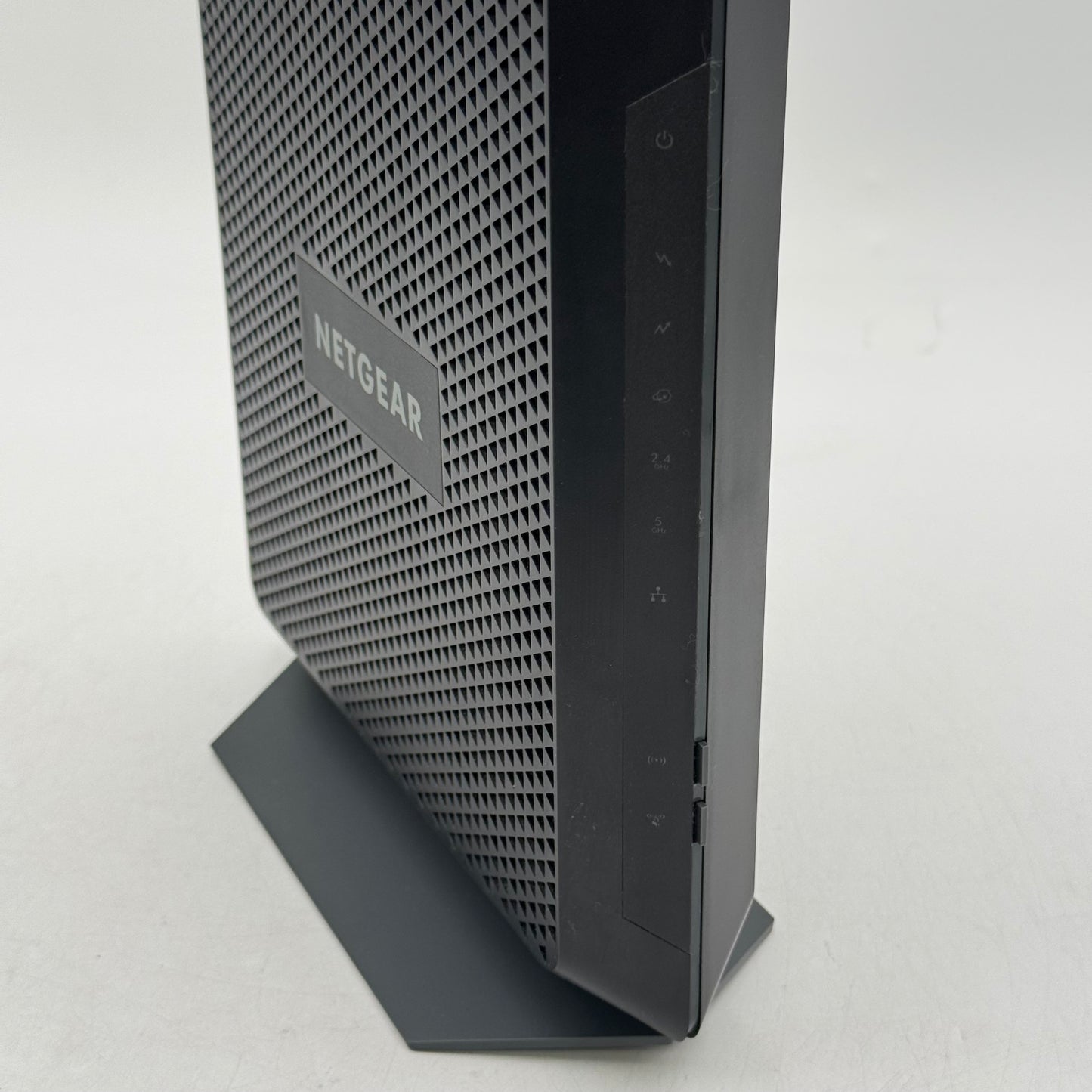 NETGEAR Nighthawk AC1900 WiFi Cable Modem Router Dual Band WiFi 5 C7000-1AZNAS