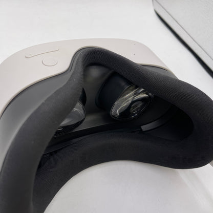 Meta Quest 3S 128GB Standalone All-in-One VR Headset KW49CM