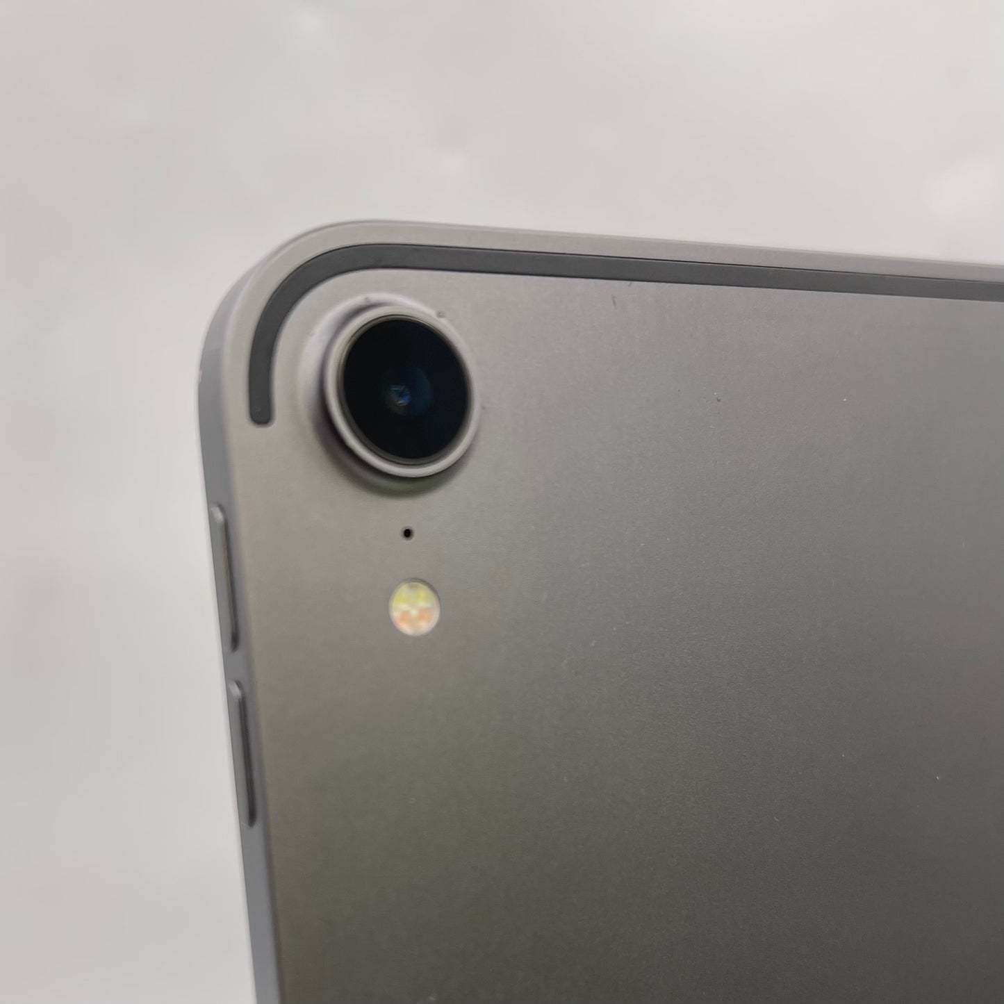 WiFi Only Apple iPad Pro 12.9" 3rd Gen 256GB Space Gray MTFL2LL/A