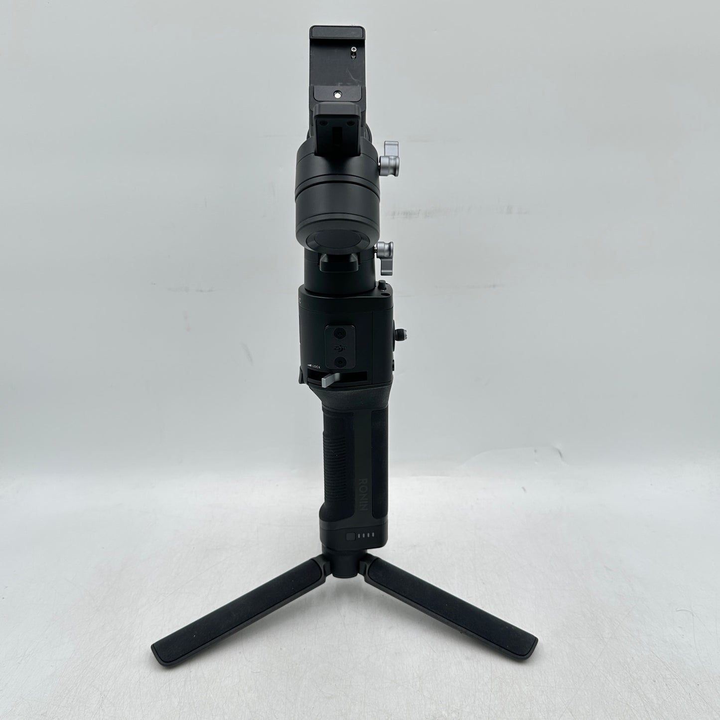 DJI Ronin SC  3-Axis Gimbal Camera Stabilizer R18