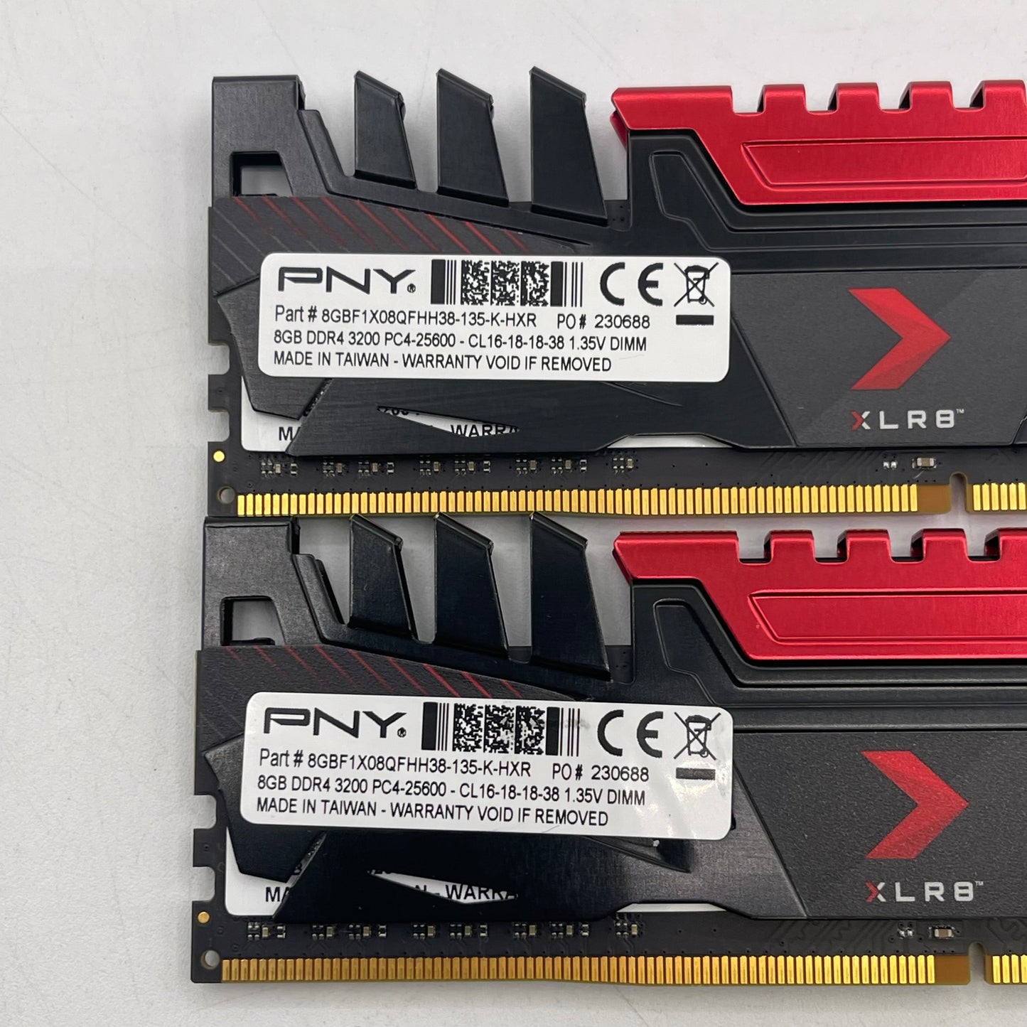 PNY XLR8 Gaming 16GB (2x8GB) RAM DDR4 3200MHz 8GBF1X08QFHH38-135-K-HXR