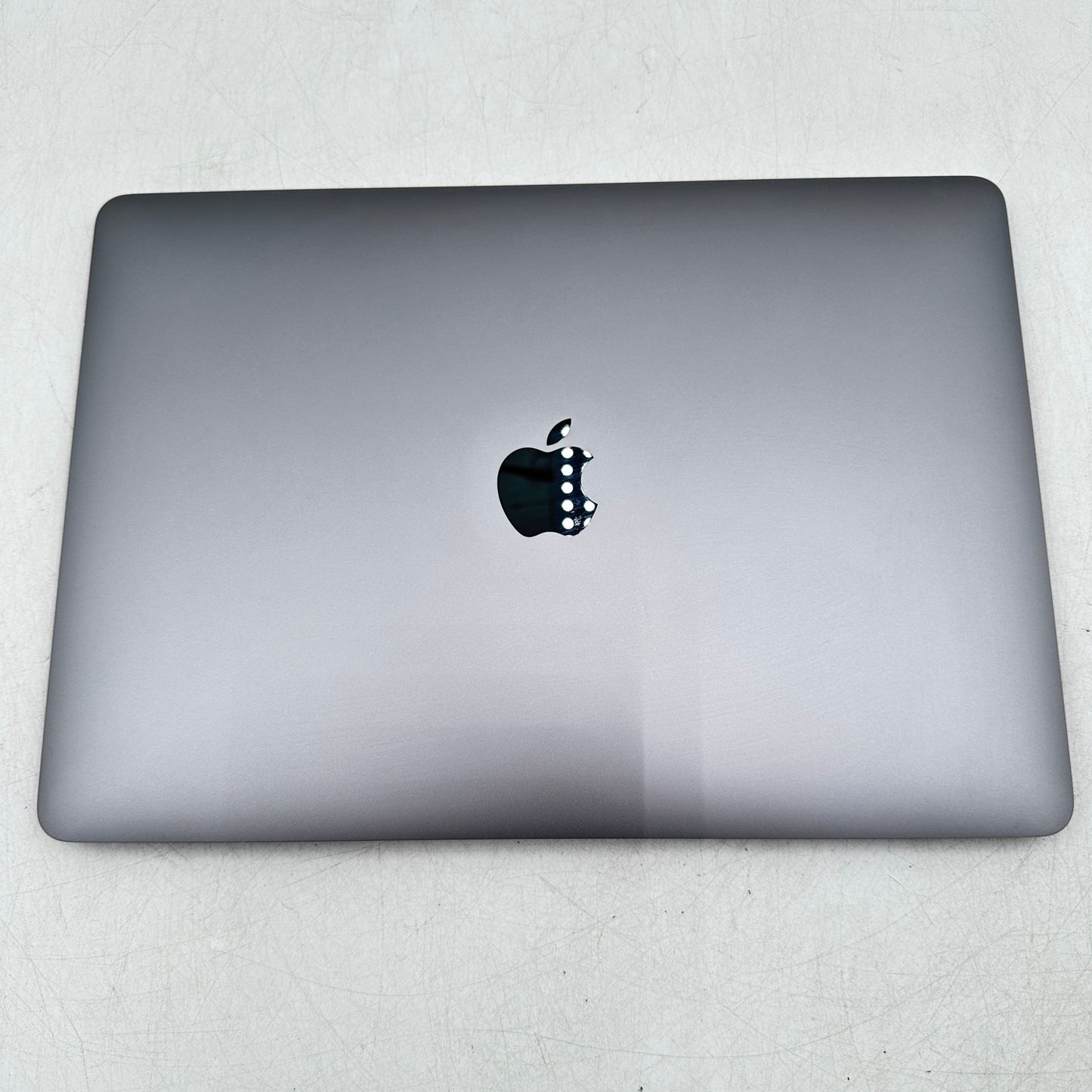 2019 Apple MacBook Pro 13.3" i5 2.4GHz 8GB RAM 256GB SSD Space Gray A1989