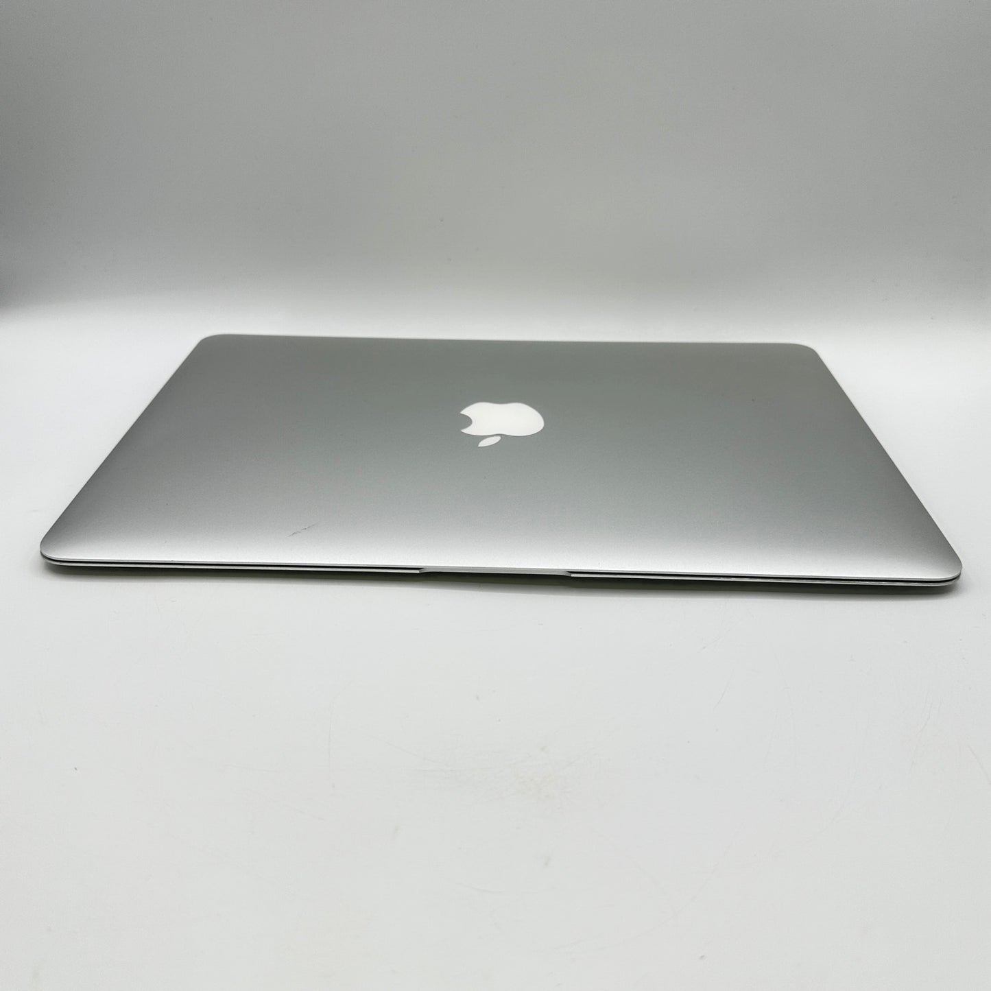 2015 Apple MacBook Air 13.3" i5 1.6GHz 8GB RAM 128GB SSD Silver A1466