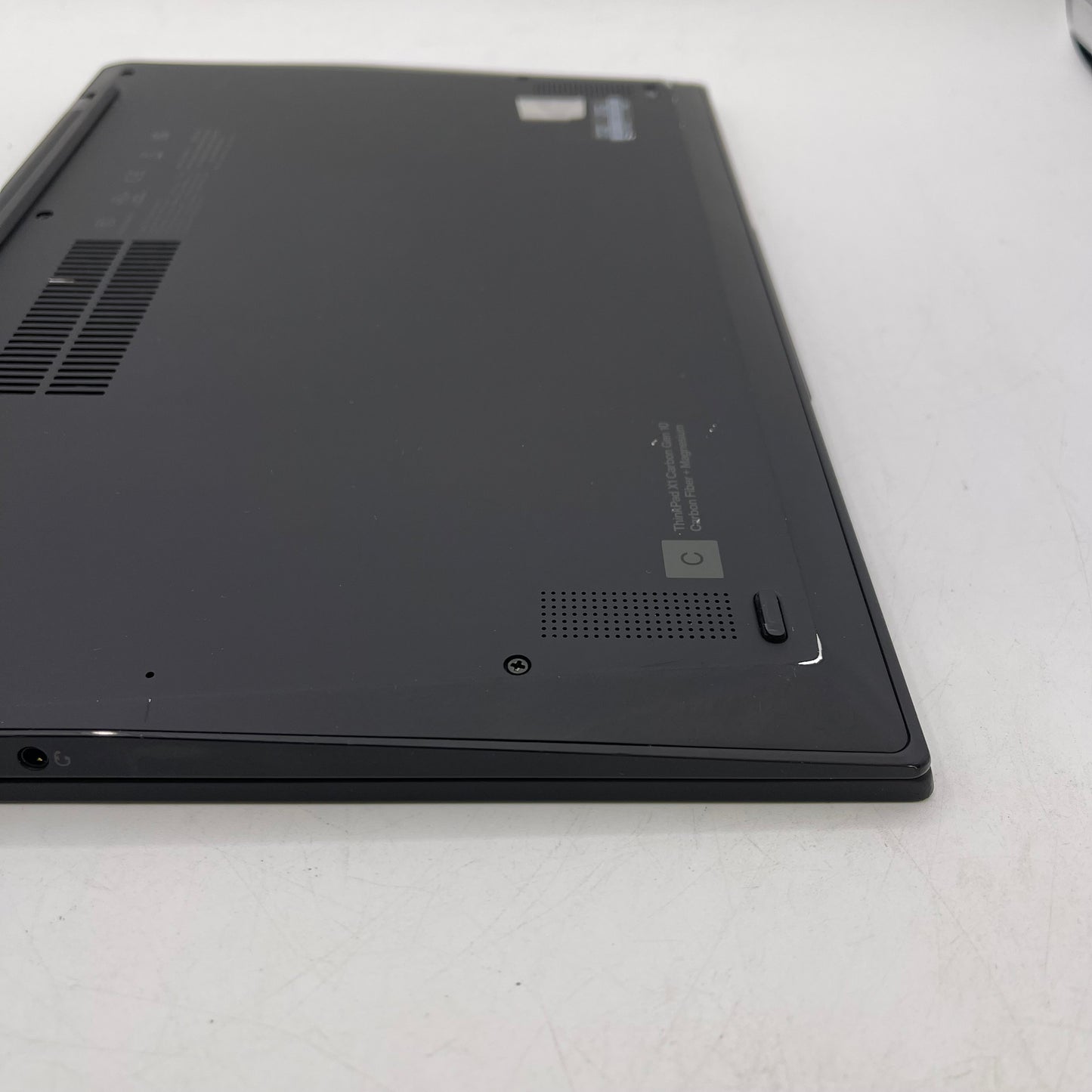 Lenovo ThinkPad X1 Carbon Gen 10 14" i7-1185G7 2.2GHz 16GB RAM 512GB SSD