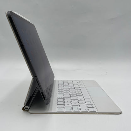 Unlocked Apple iPad Pro 12.9" 5th Gen 2TB Silver NHP43LL/A w/ Pencil & Keyboard